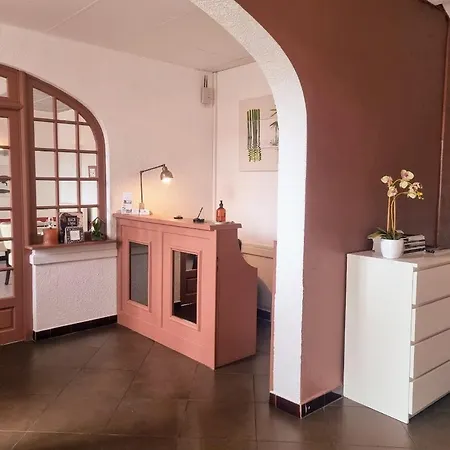 Hotel Logis Restaurant Du Commerce 3*