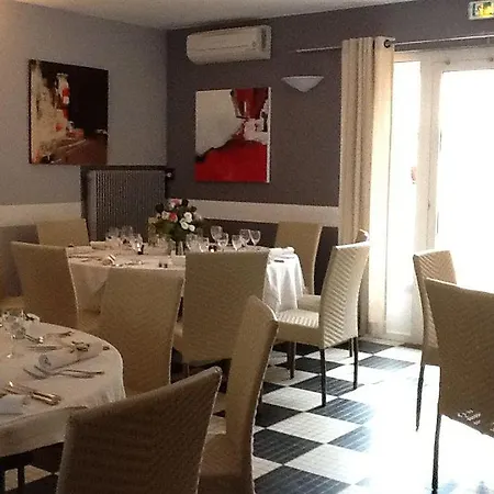 Szálloda Restaurant Du Commerce Estang