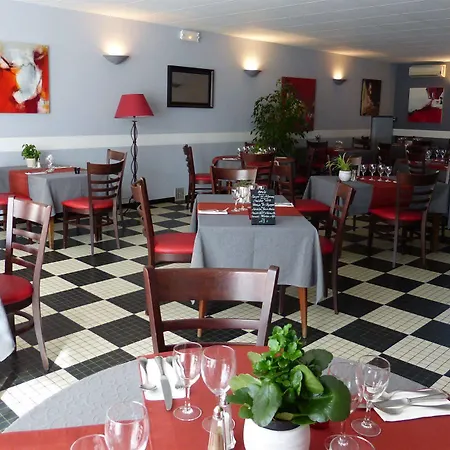 Hotel Logis Restaurant Du Commerce Estang