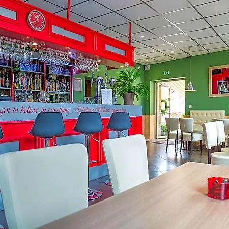 Restaurant Du Commerce Hotel Estang
