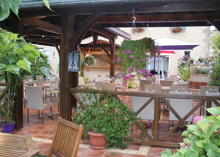 Hotel Restaurant Du Commerce 3*