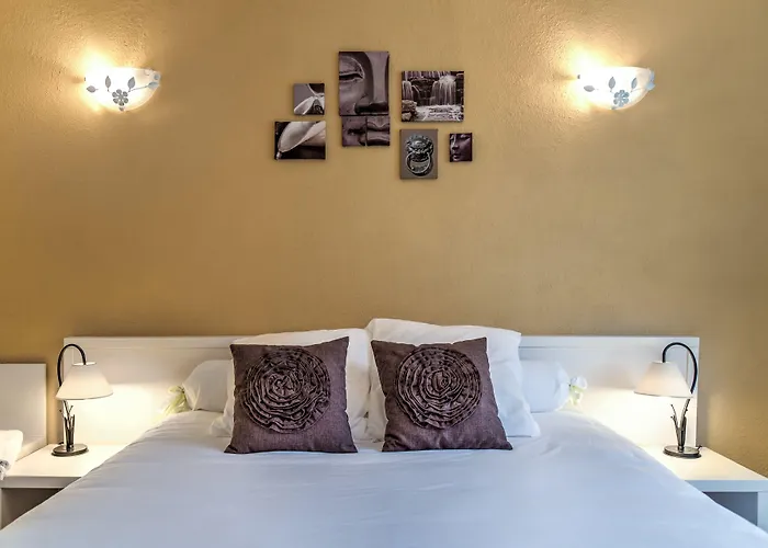 Restaurant Du Commerce Hotel Estang