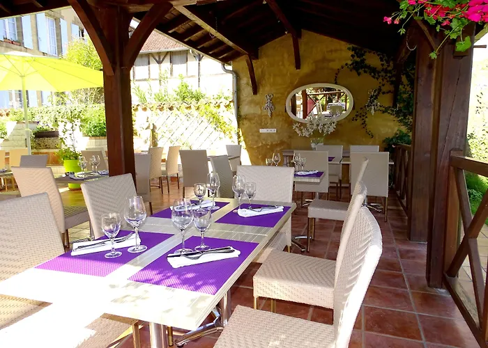 Restaurant Du Commerce 호텔 Estang