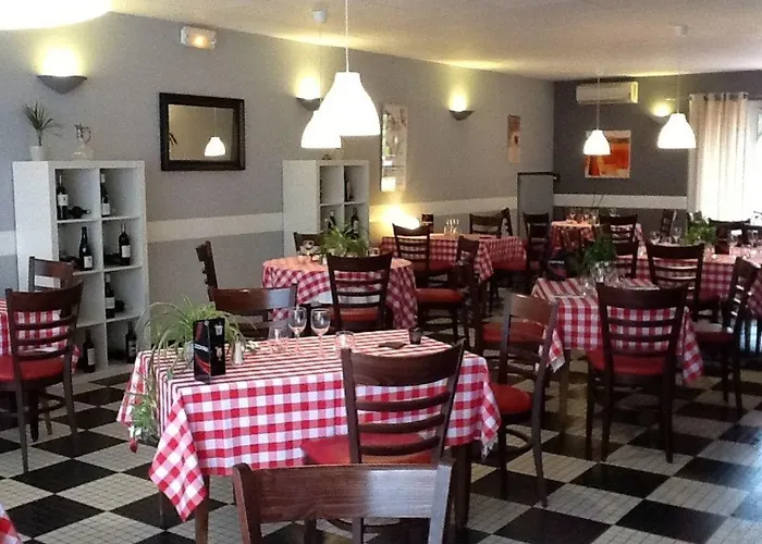 Restaurant Du Commerce Hotel Estang