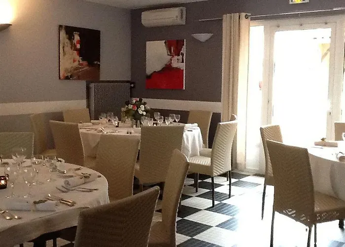 호텔 Restaurant Du Commerce Estang